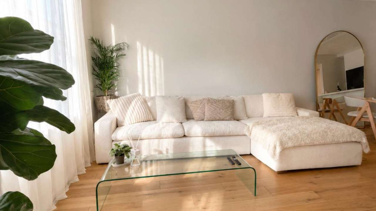 Whole property with 2 rooms for rent