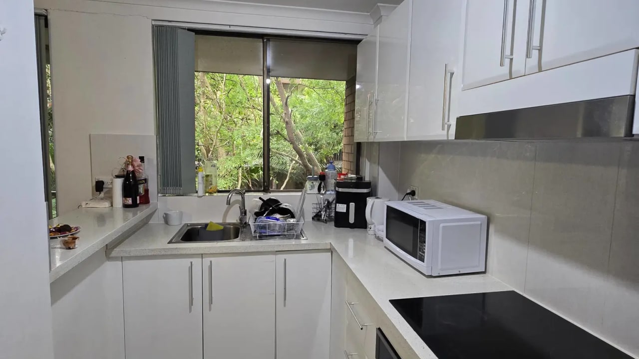 Furnished room in a share house