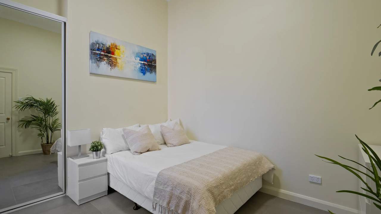 Furnished room in a share house