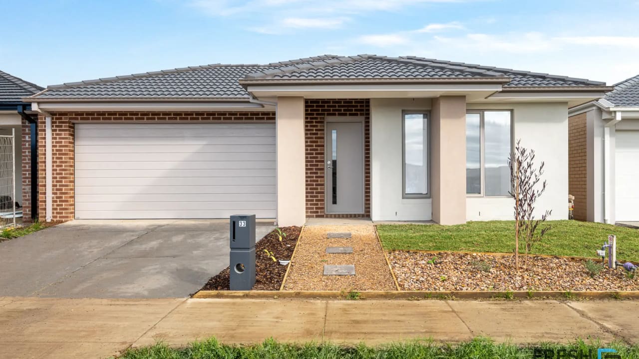 Whole property with 4 rooms for rent