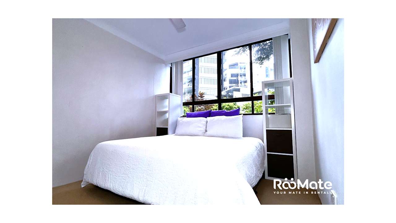 Furnished room in a flatshare