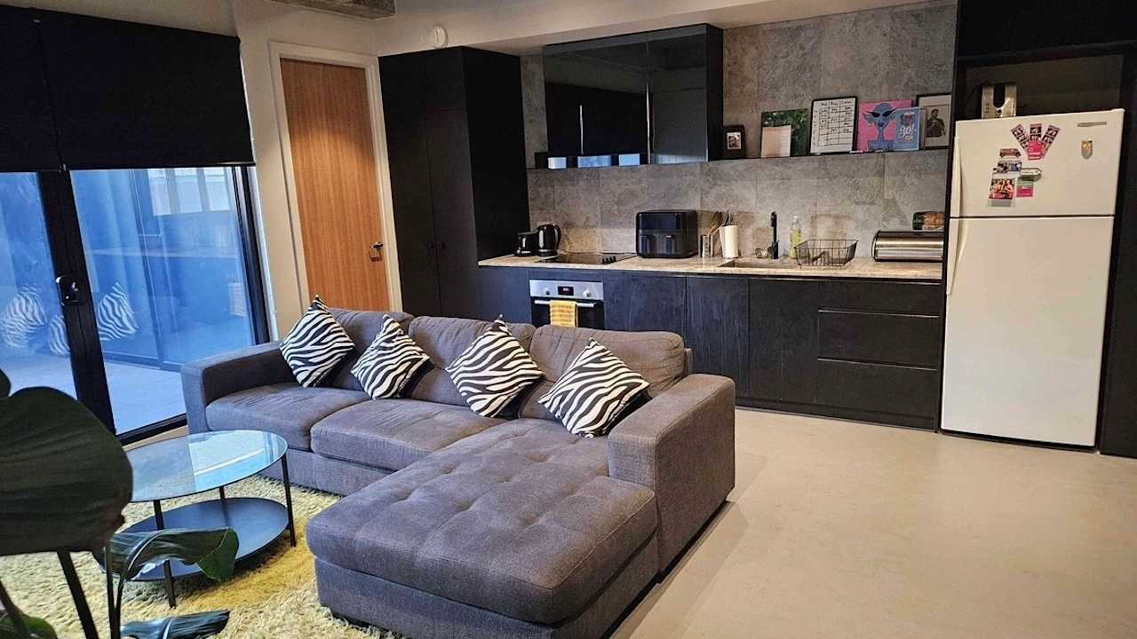 Furnished room with ensuite in a share house