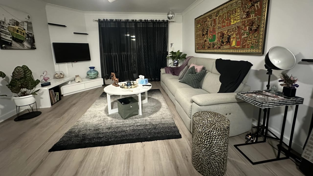 Furnished room in a flatshare