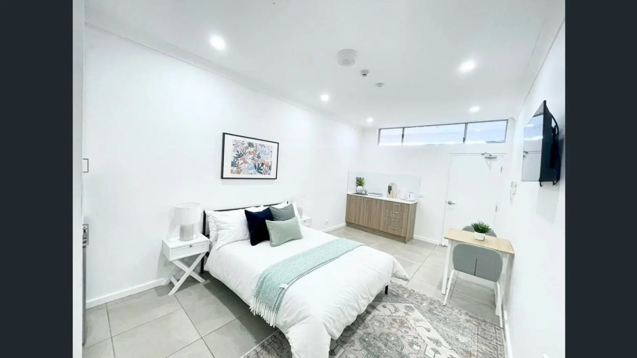 Room studio flat for rent