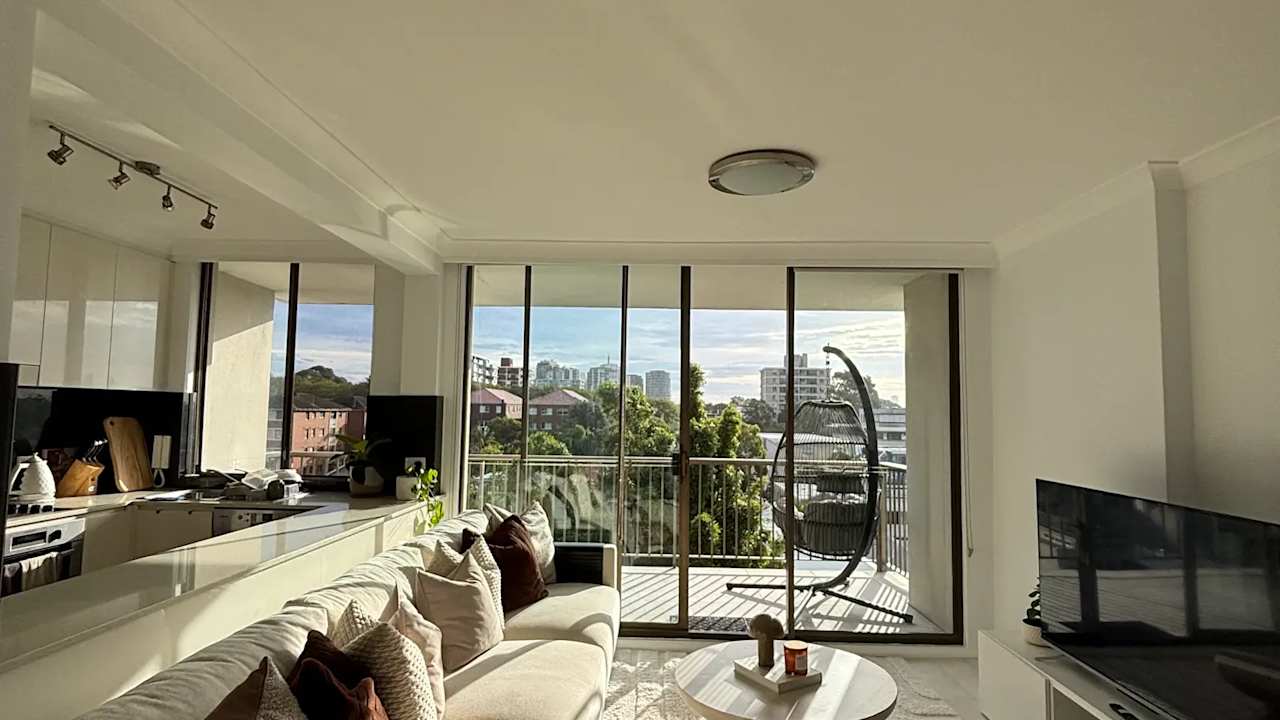 Whole property with 2 rooms for rent