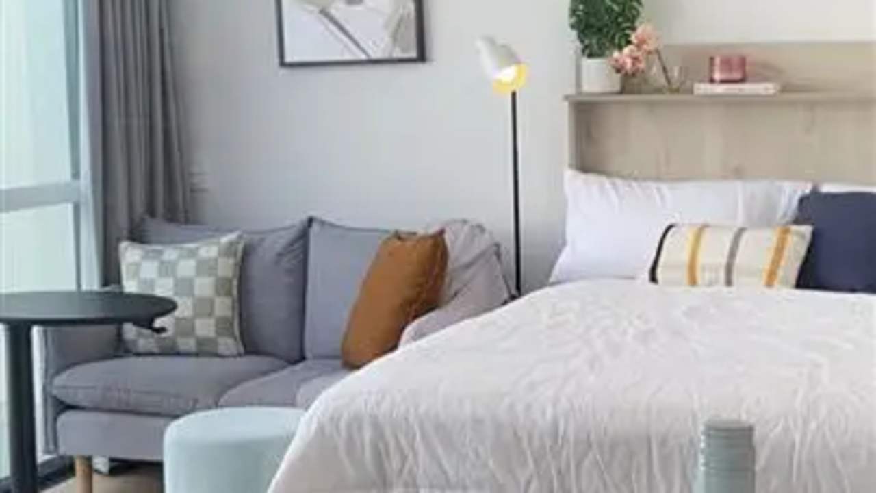 Furnished room studio flat for rent