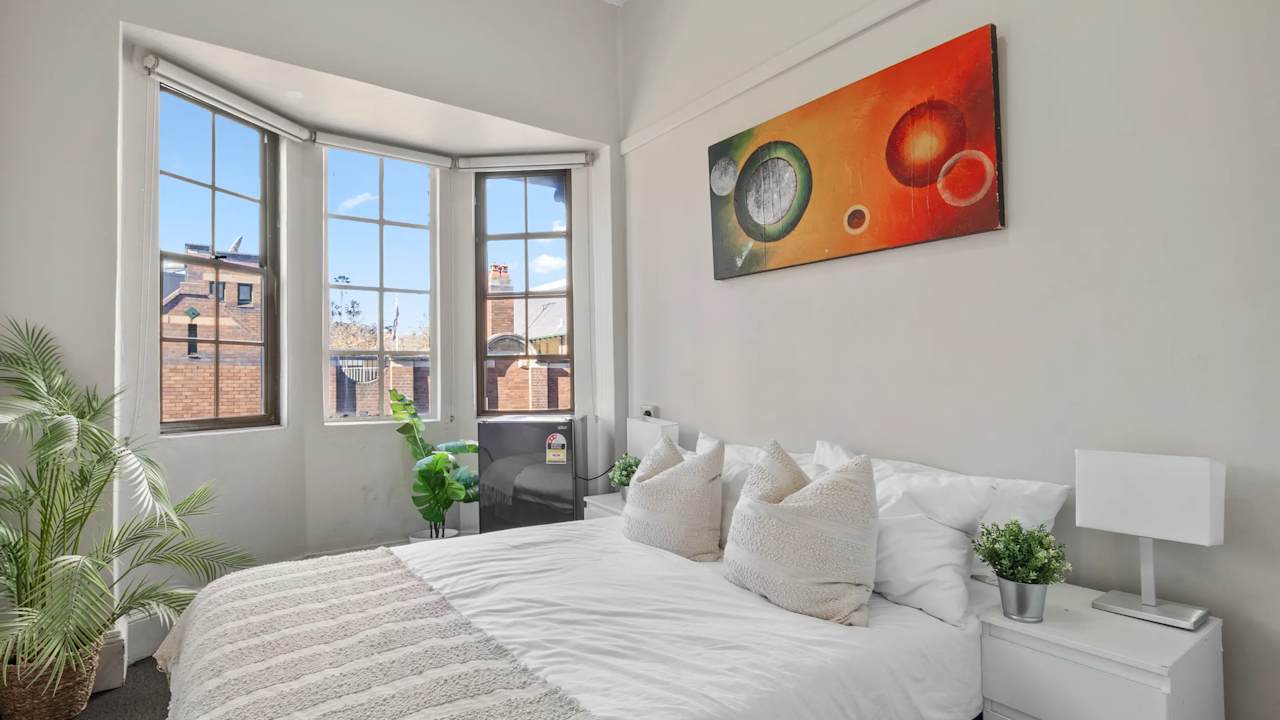 Furnished room in a share house