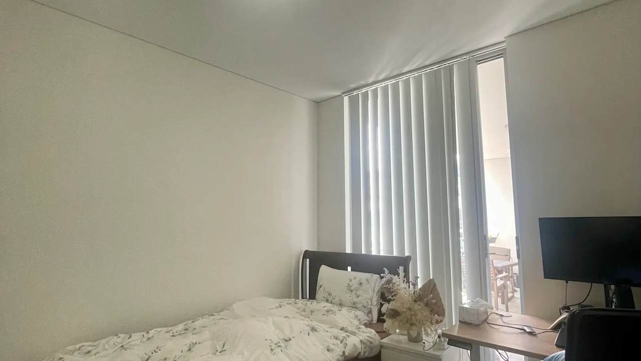 Unfurnished room with own bathroom