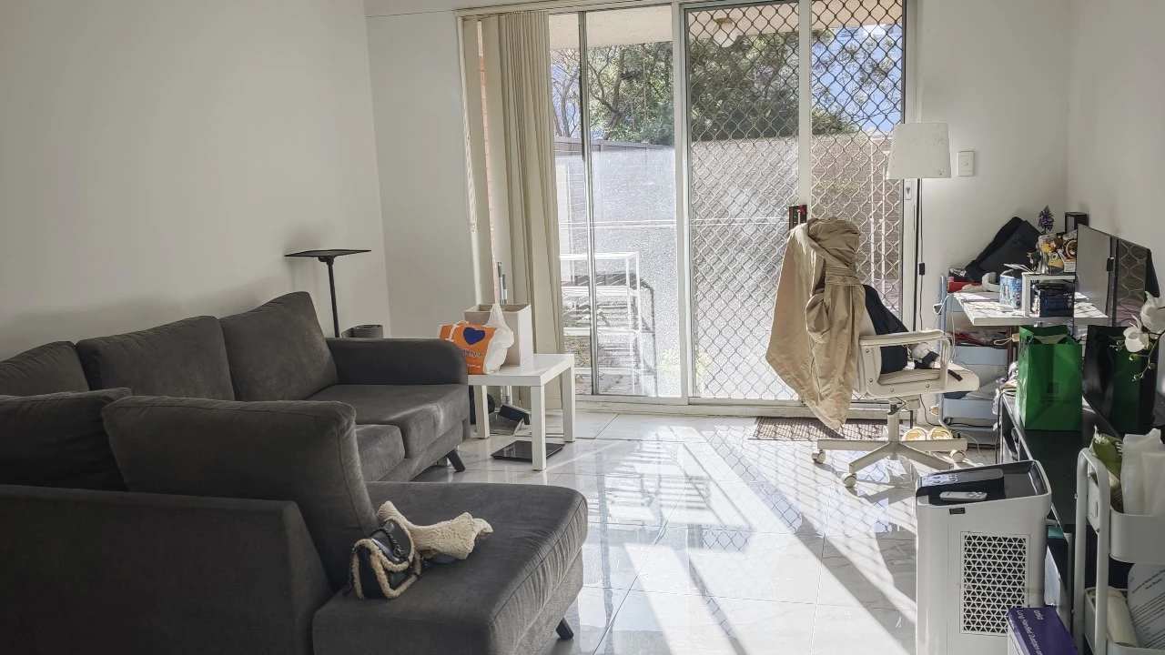 Whole property with 2 rooms for rent