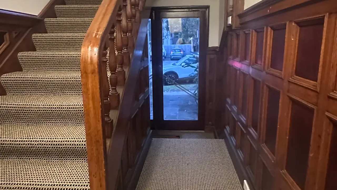 Furnished room in a flatshare