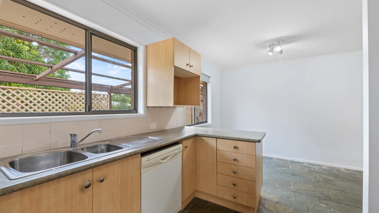 Whole property with 3 rooms for rent