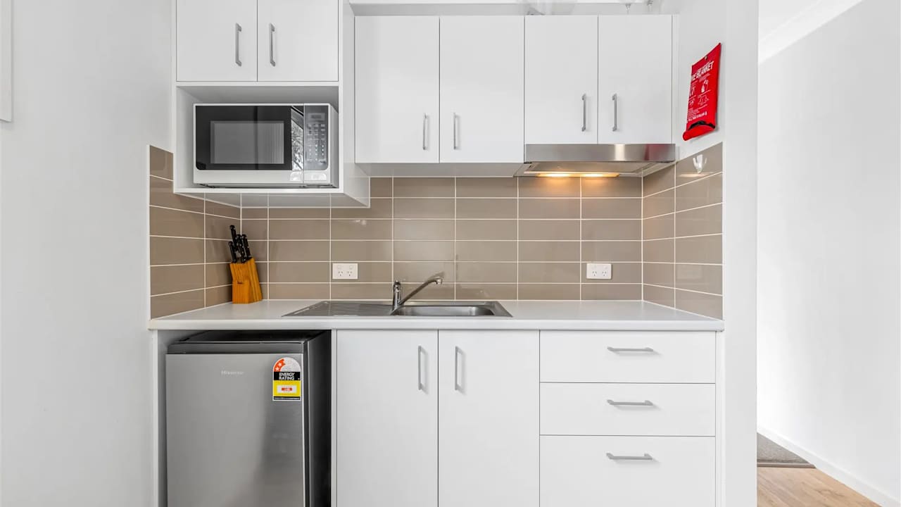 Furnished room studio flat for rent