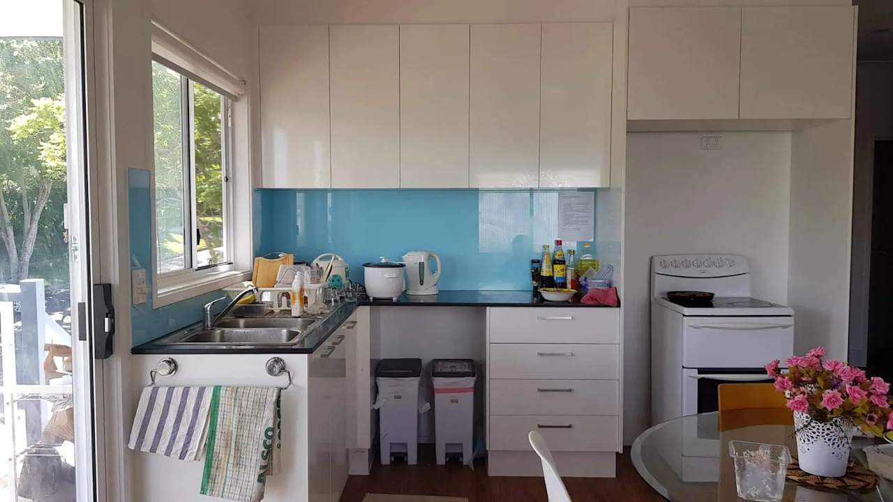 Furnished room with own bathroom