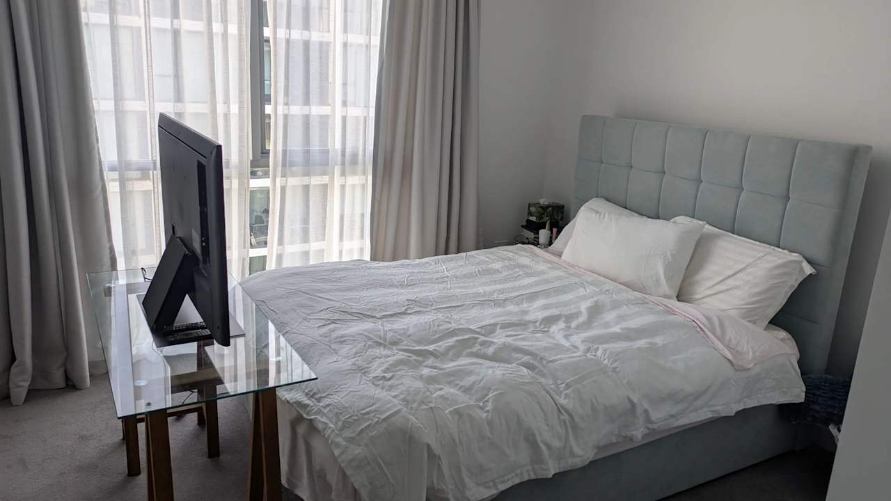 Furnished room with ensuite in a flatshare