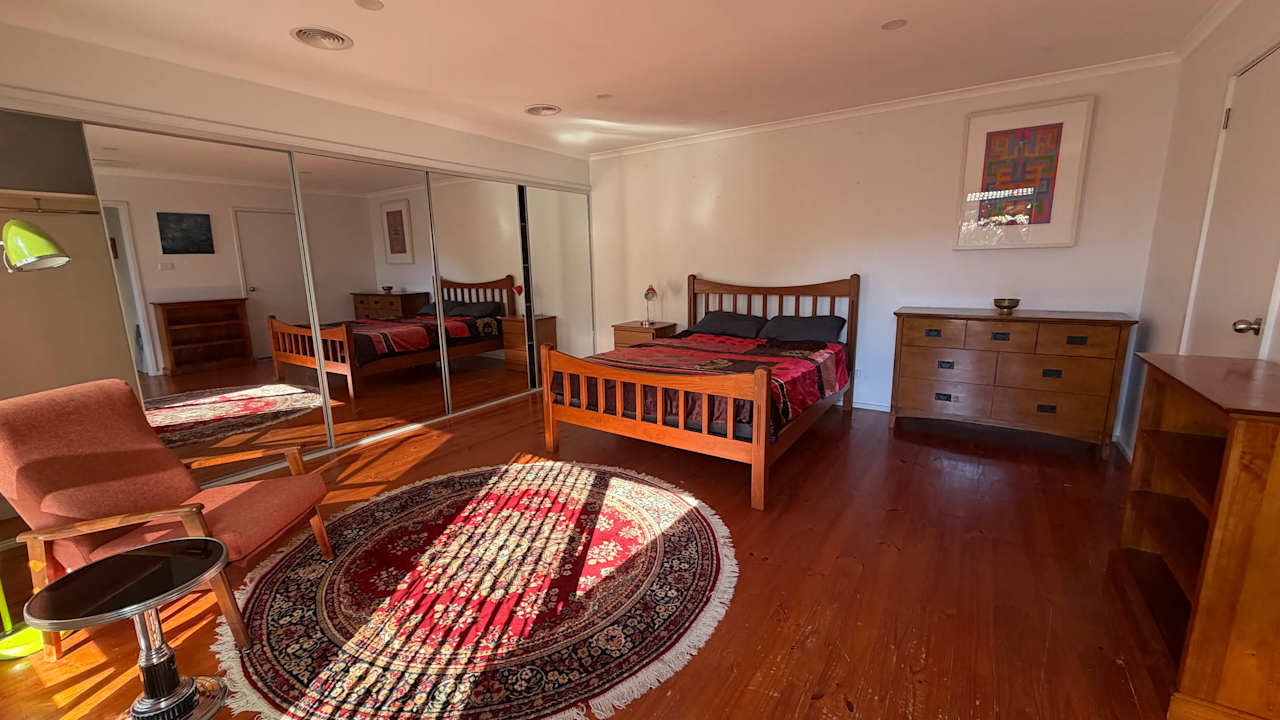 Room with ensuite in a share house