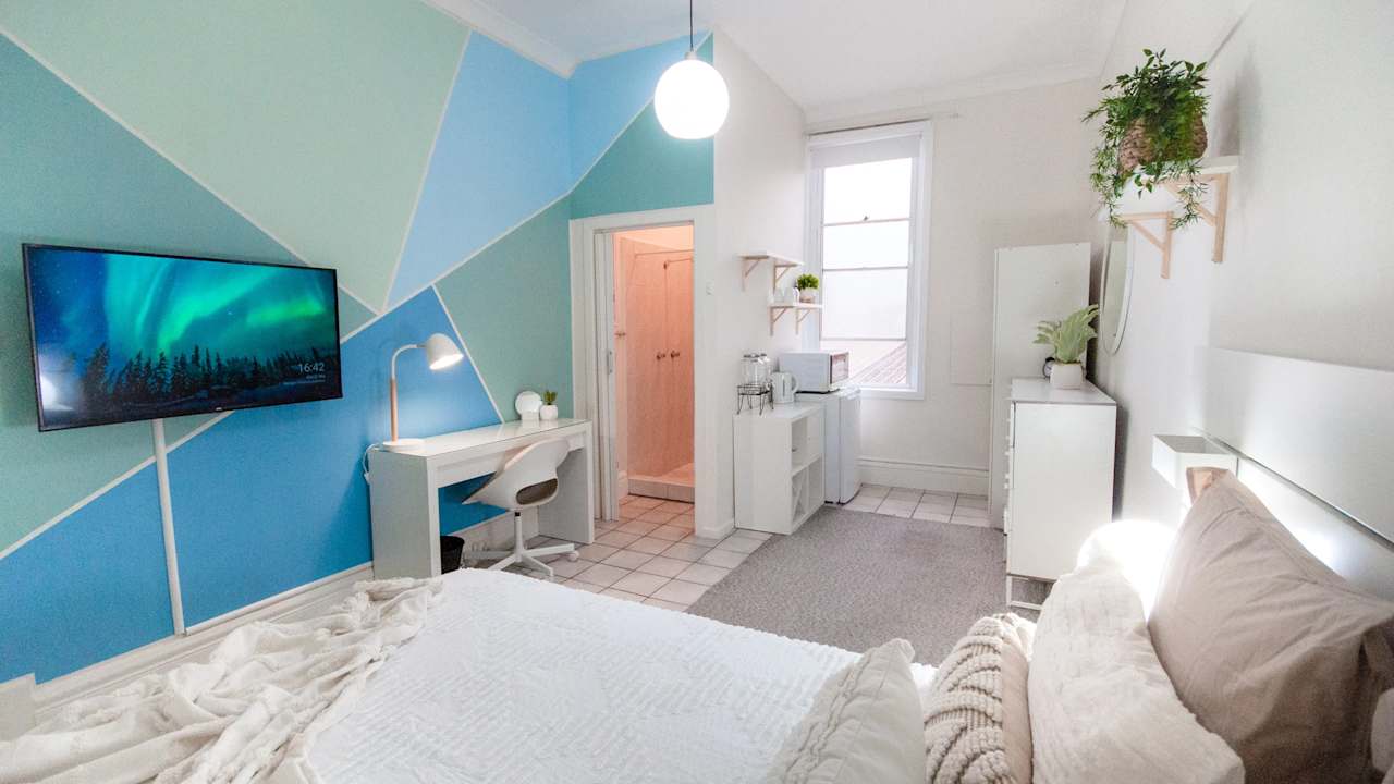 Furnished room with own bathroom