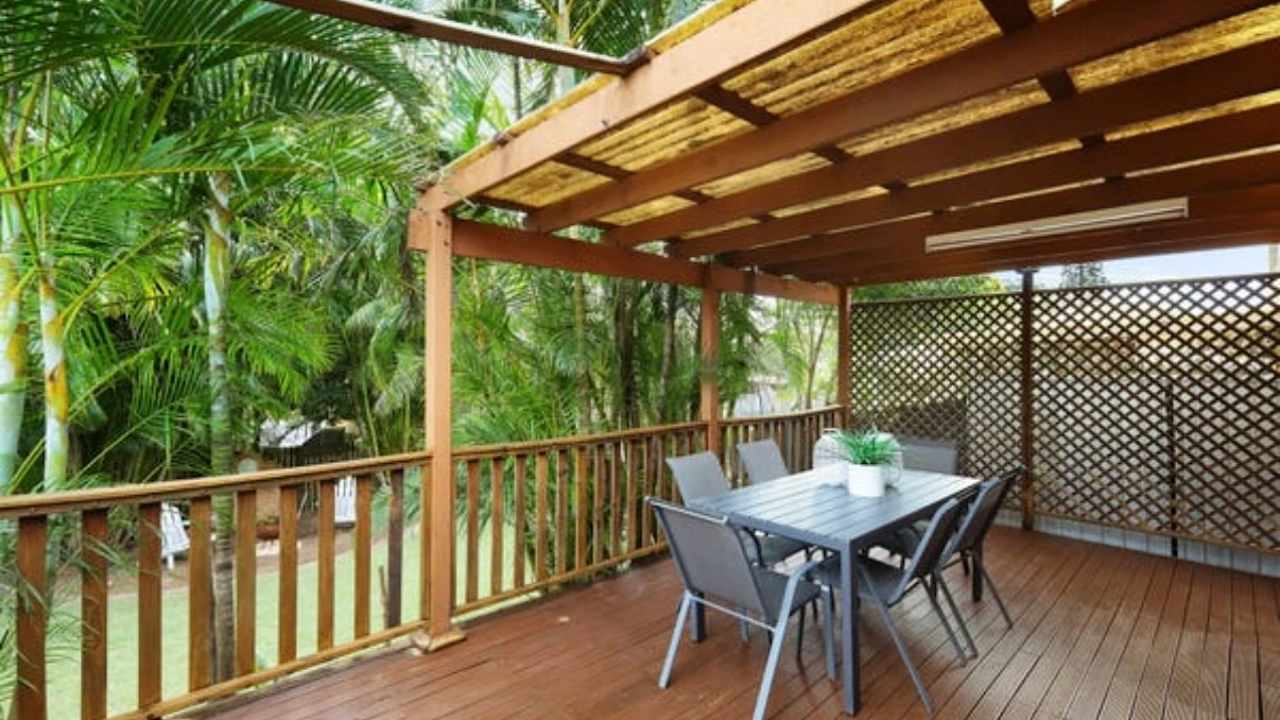 Whole property with 2 rooms for rent