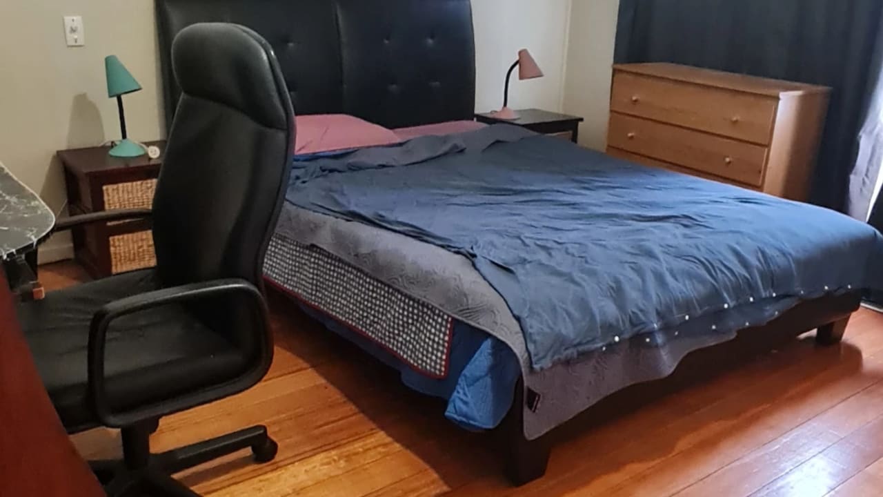 Room in a share house