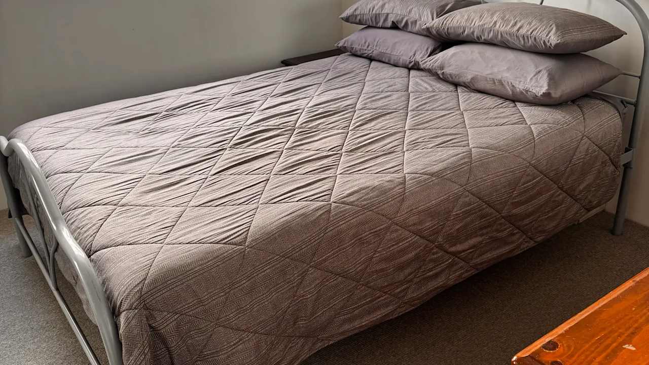 Furnished room with own bathroom