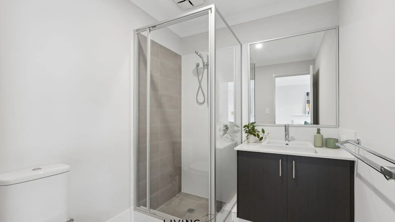 Furnished room with ensuite in a share house