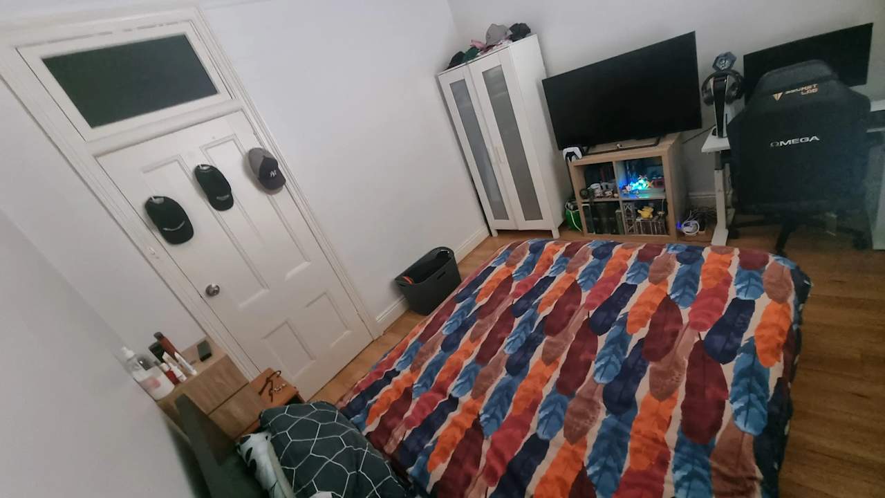 Furnished room in a share house