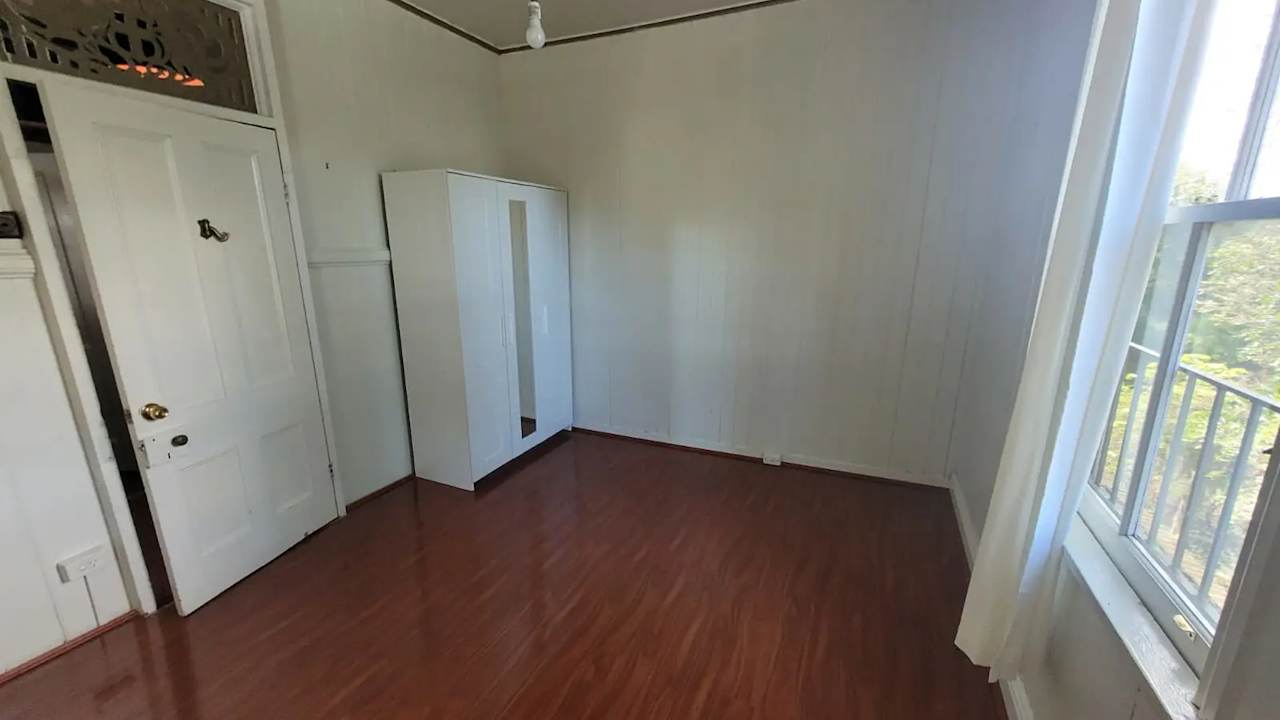 Unfurnished room in a share house