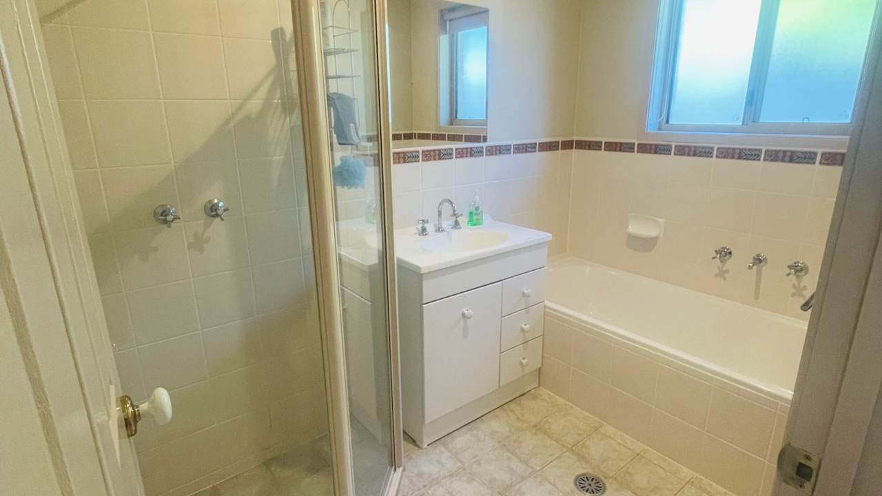Unfurnished room with own bathroom