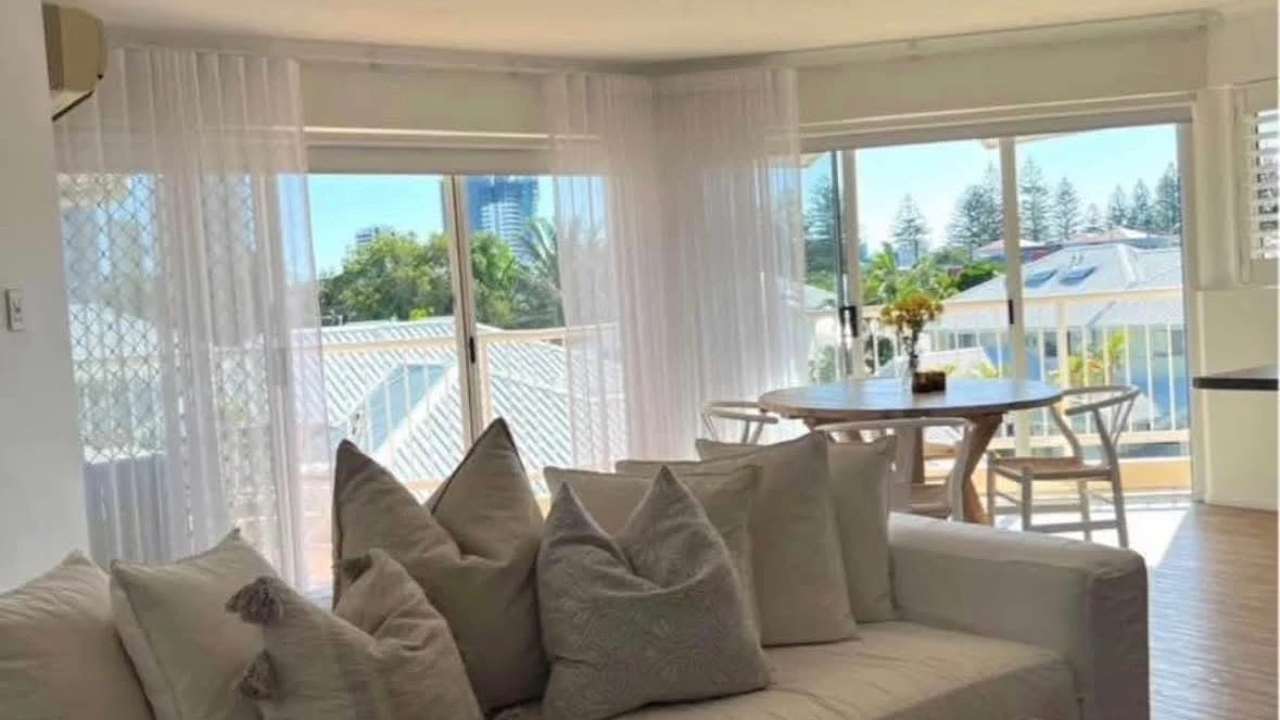 Unfurnished room in a flatshare