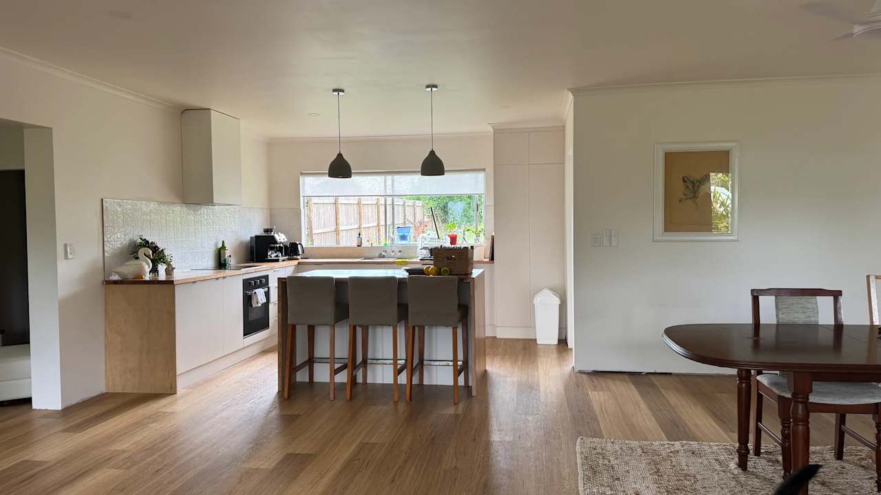 Room in a share house