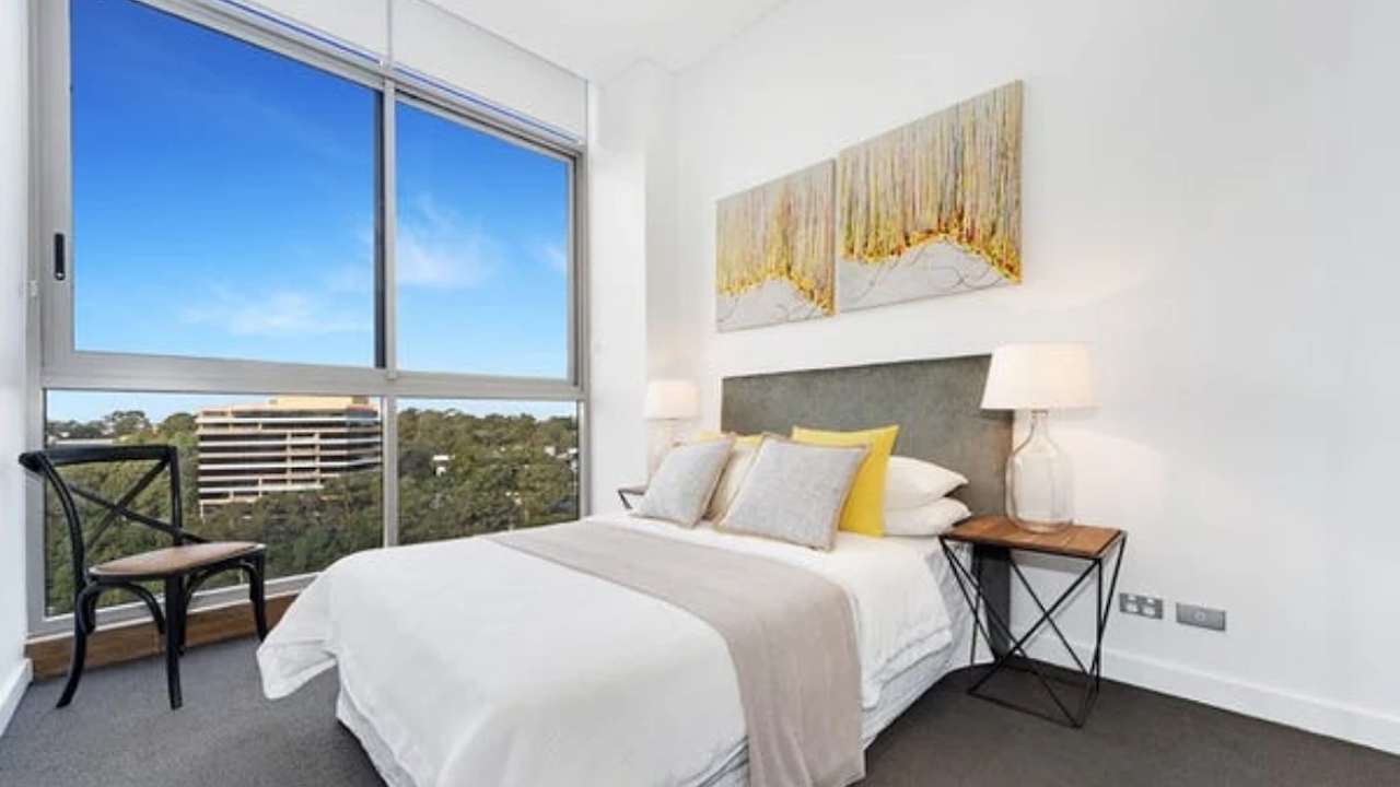 Furnished room in a flatshare