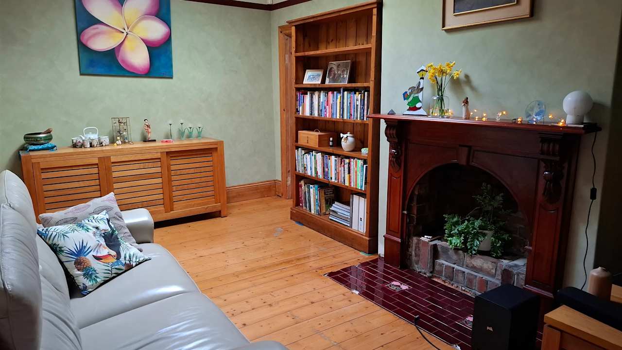 Room in a share house