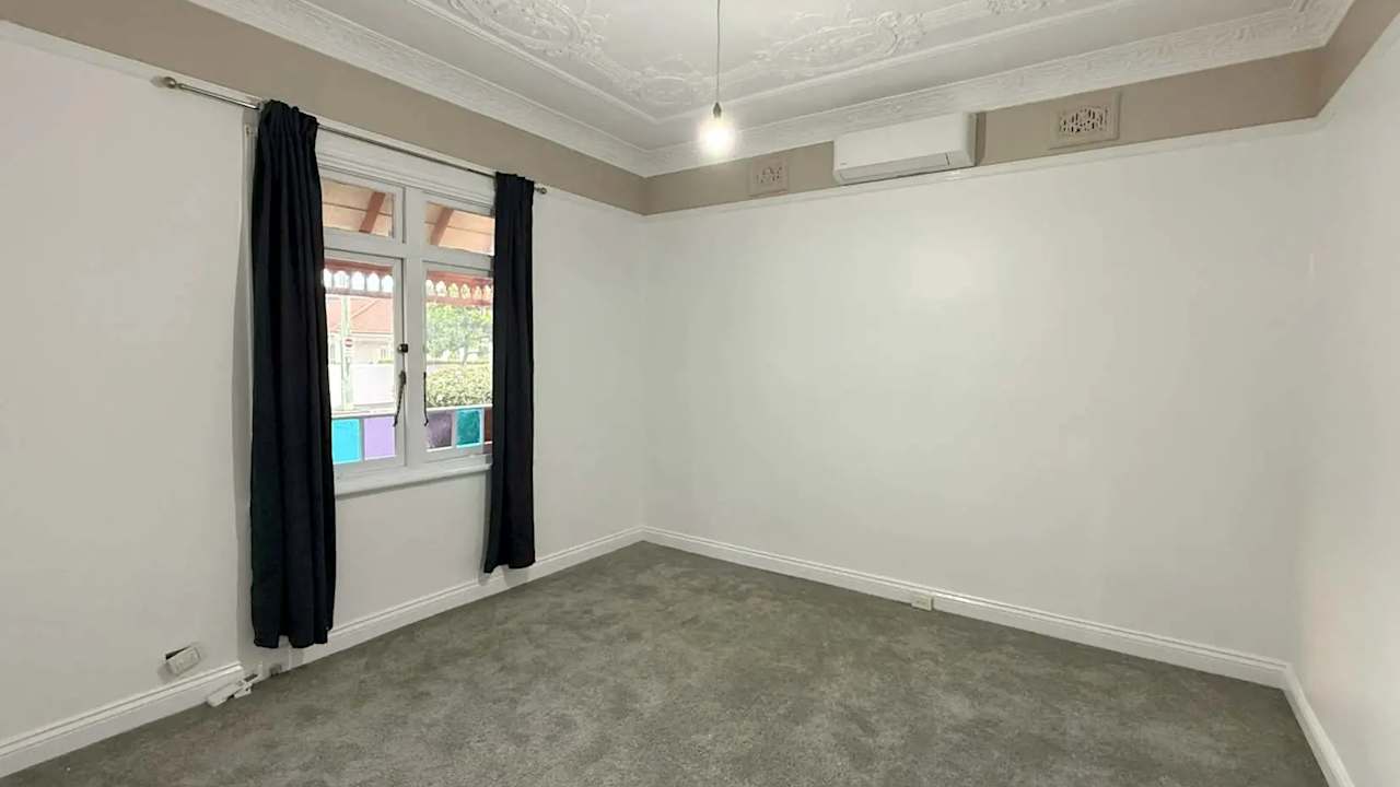 Unfurnished room in a share house