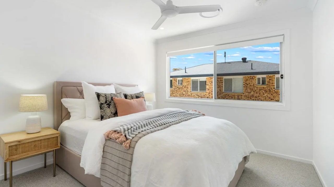 Furnished room with own bathroom