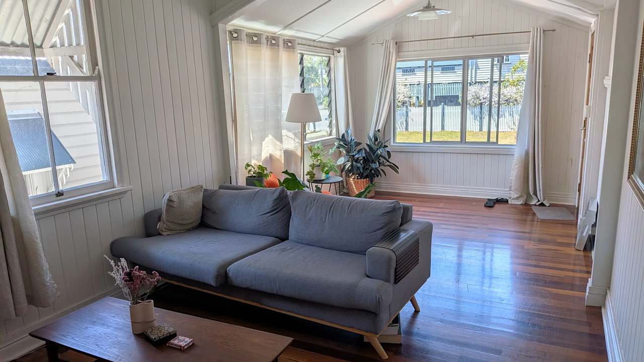 Unfurnished room in a share house