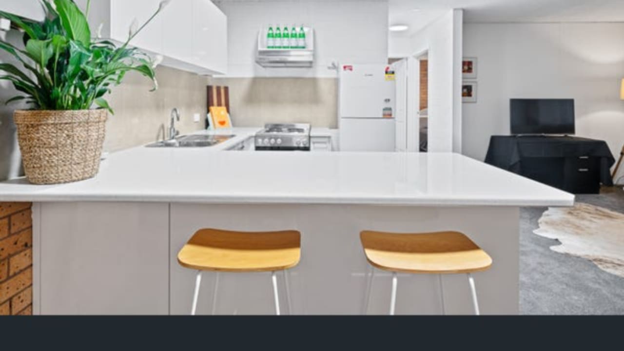 Whole property with 2 rooms for rent