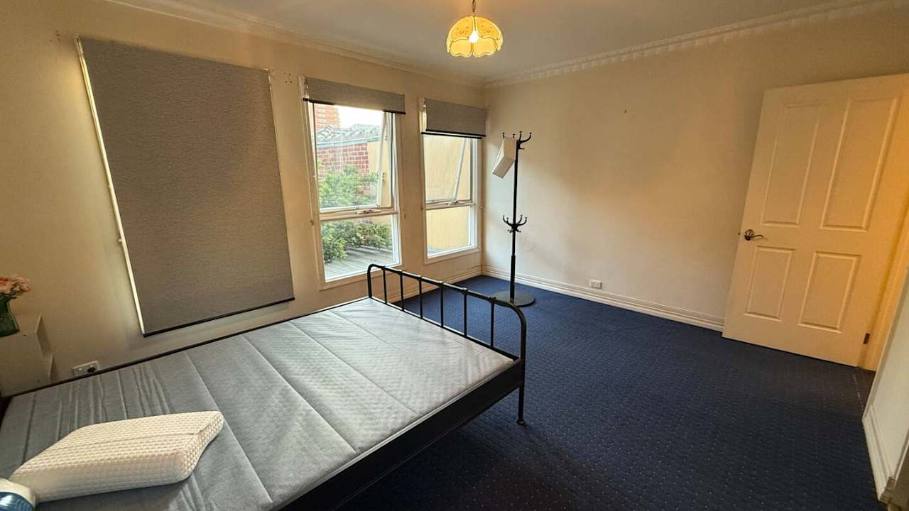 Furnished room with own bathroom