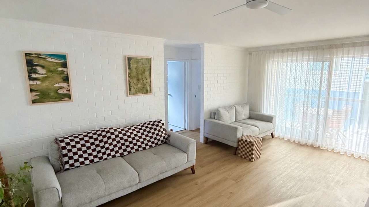 Unfurnished room in a flatshare