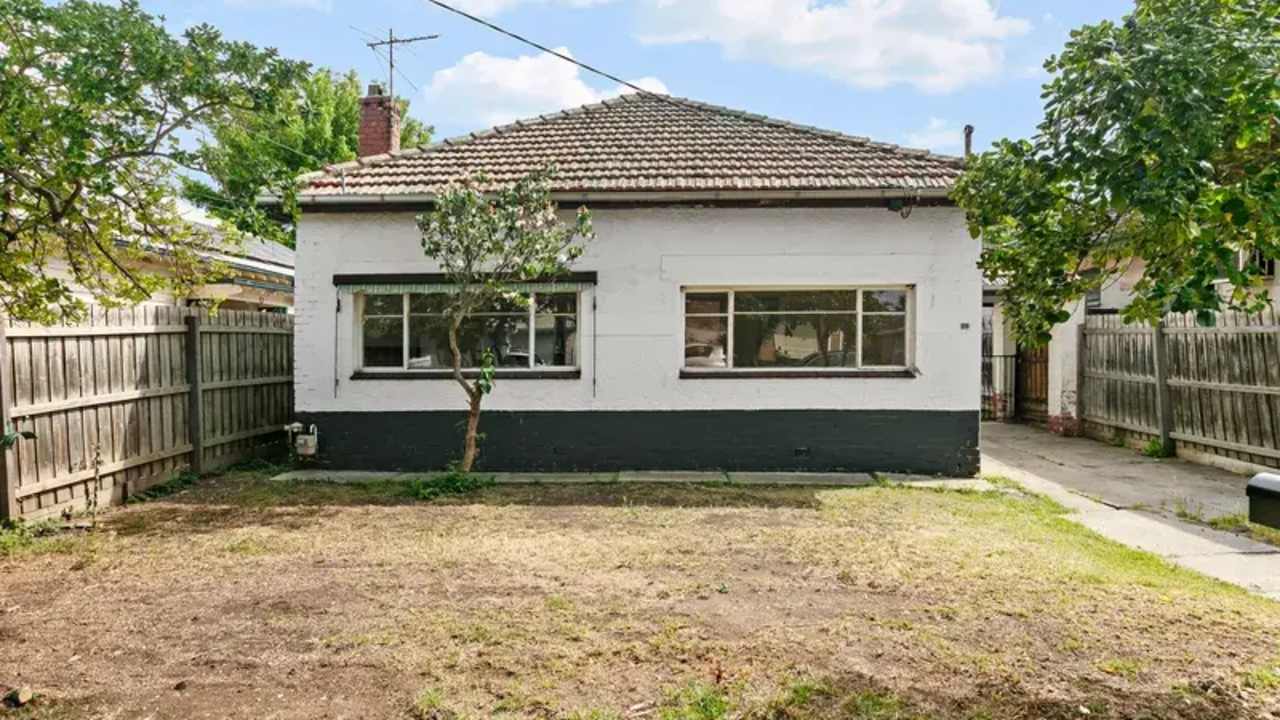 Unfurnished room in a share house