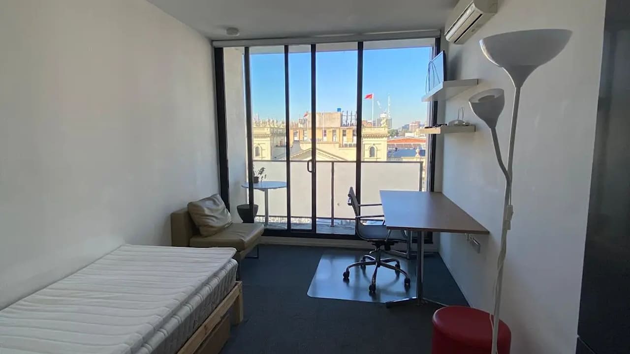 Furnished room studio flat for rent