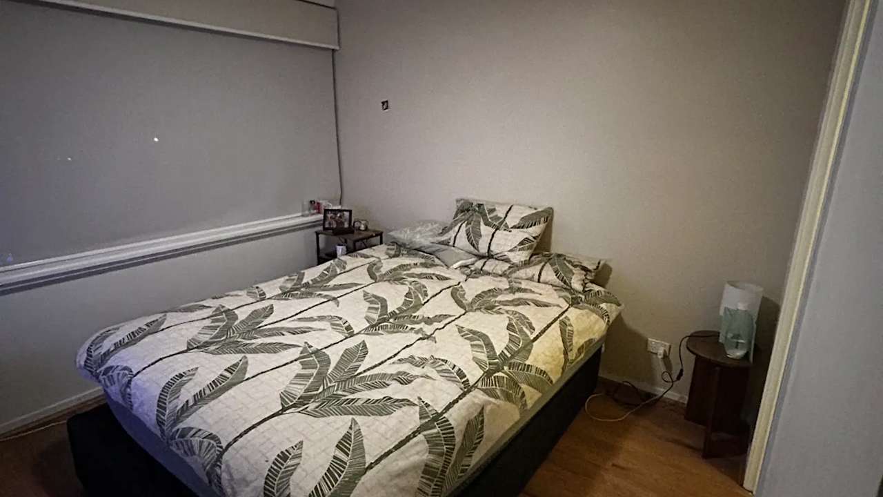 Furnished room with ensuite in a flatshare