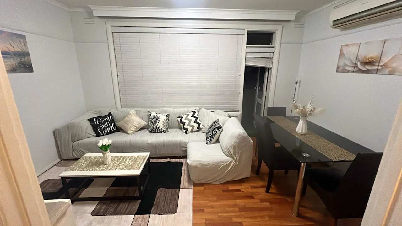 Whole property with 3 rooms for rent