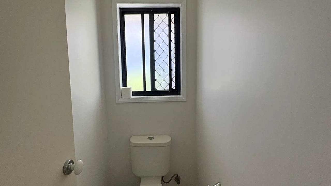 Unfurnished room with own bathroom