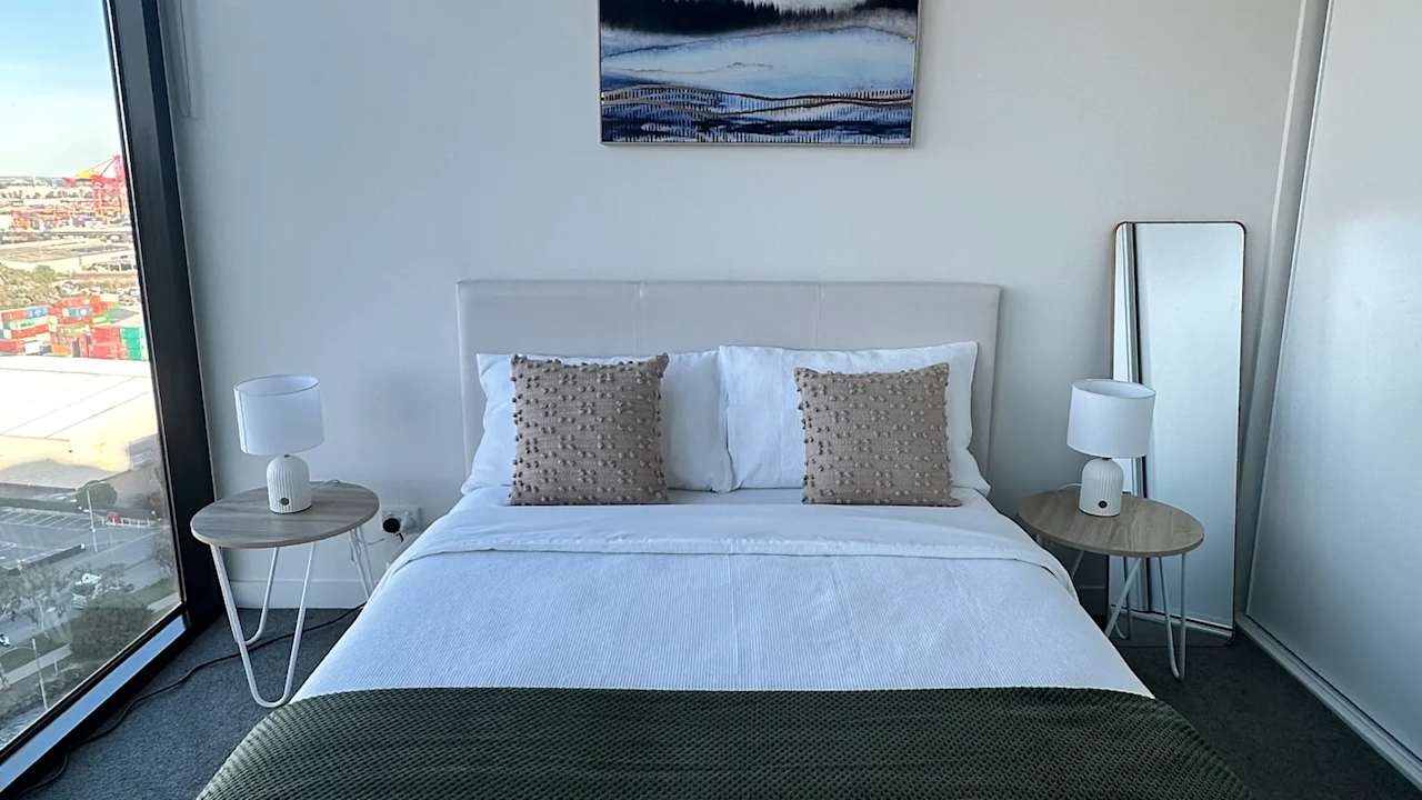 Furnished room with own bathroom