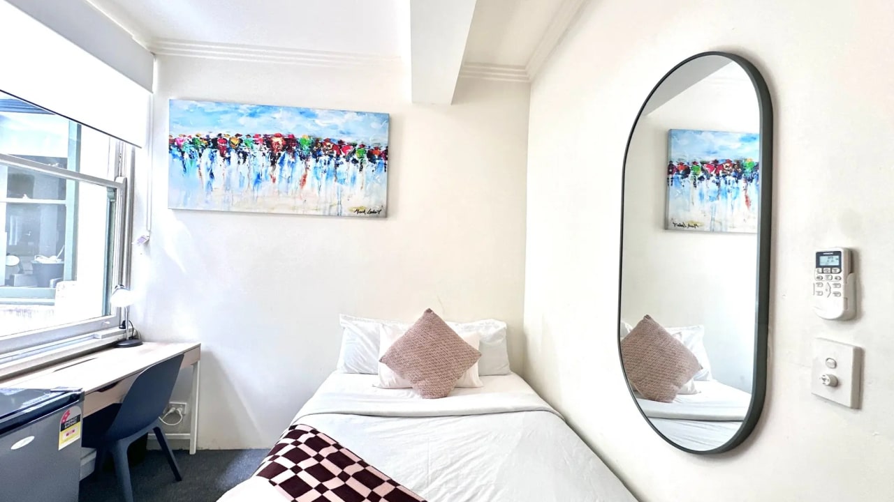 Furnished room with own bathroom