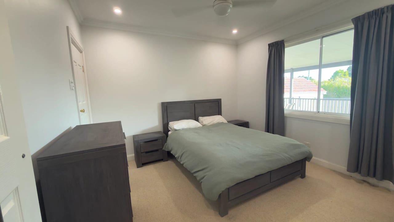 Room in a share house
