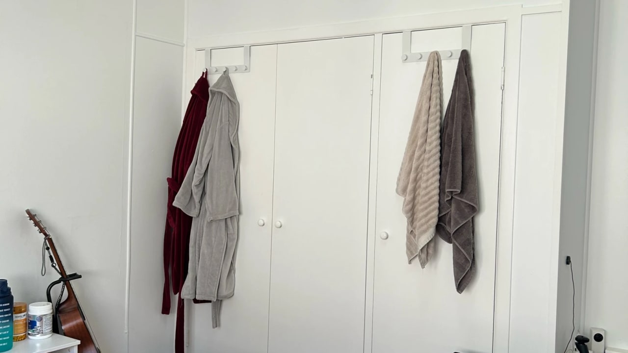 Furnished room with own bathroom