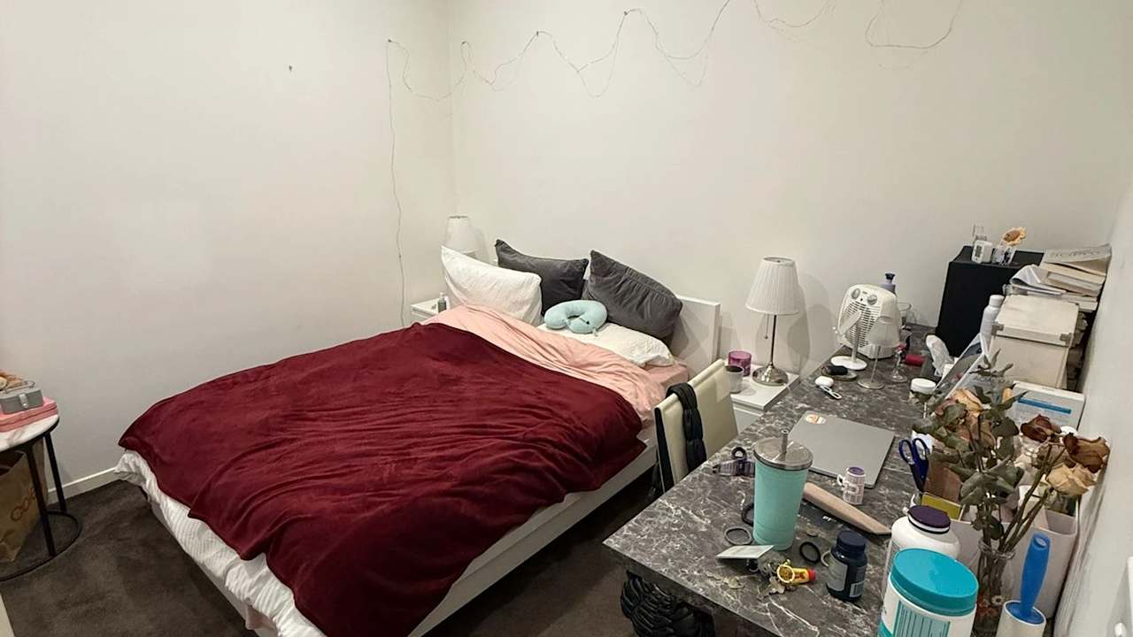 Furnished room in a flatshare