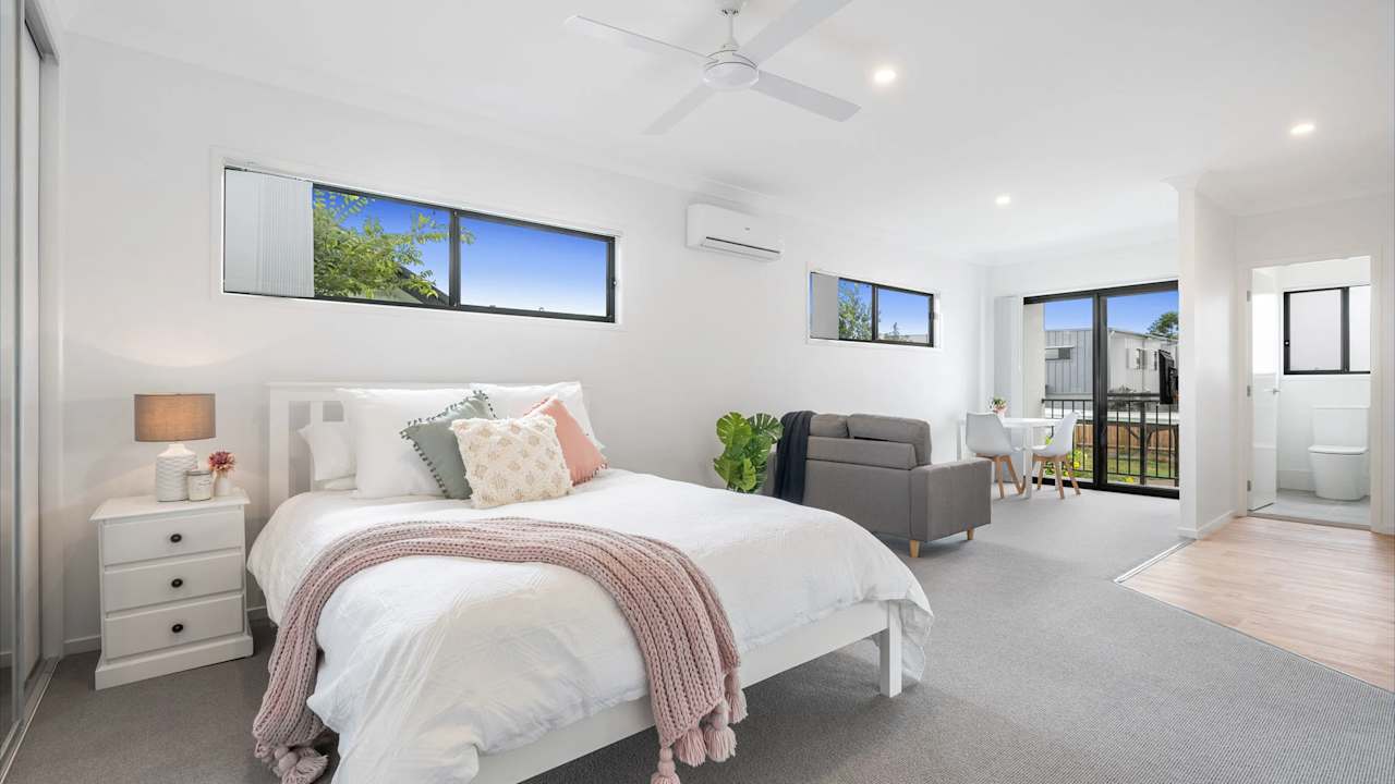 Furnished room studio flat for rent