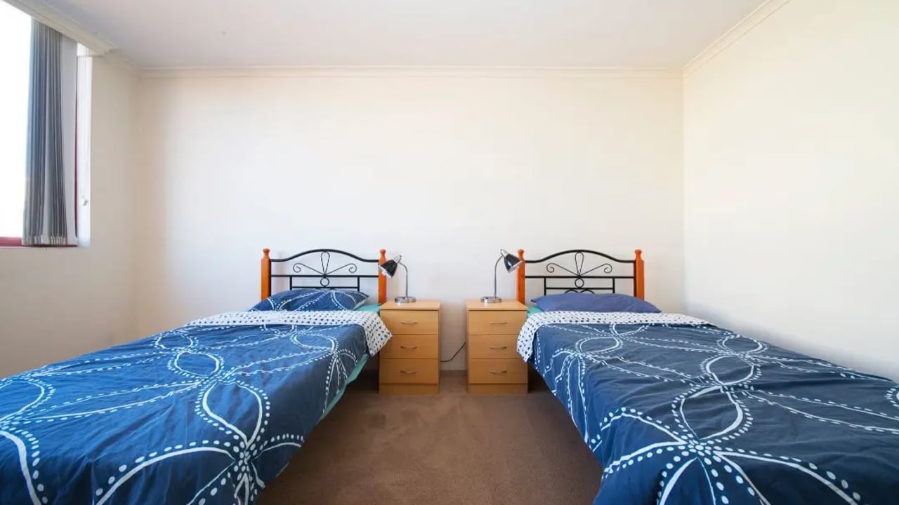 Furnished room in a flatshare