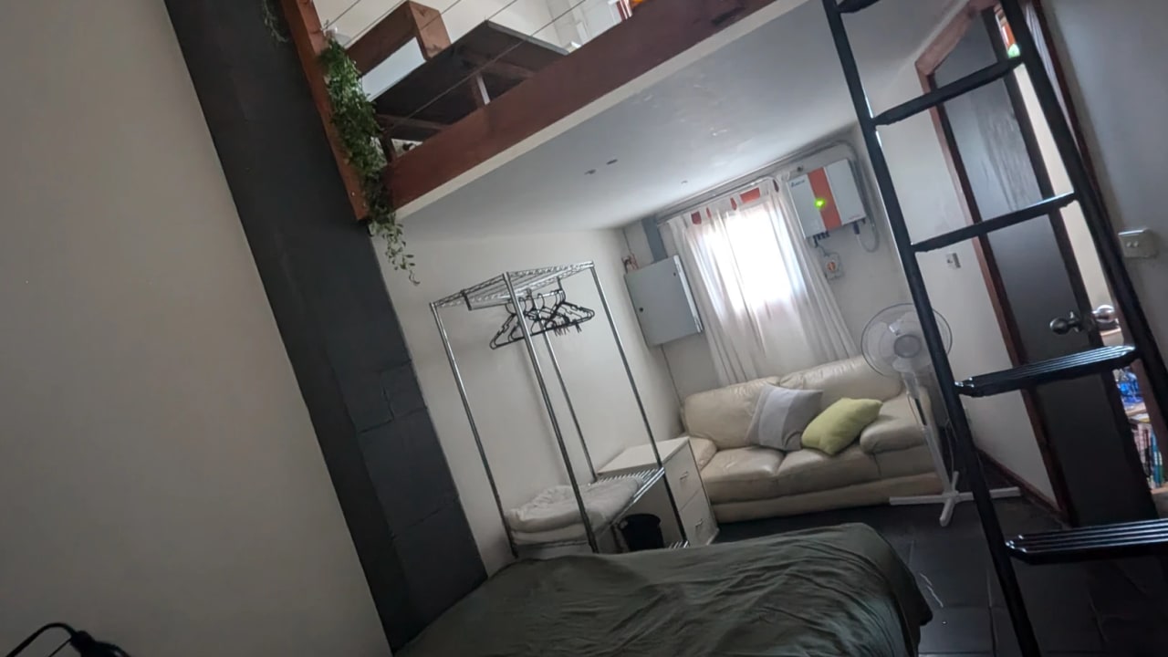 Furnished room in a share house